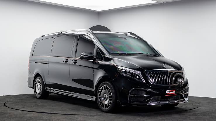 Mercedes-Benz V250 rental vehicle